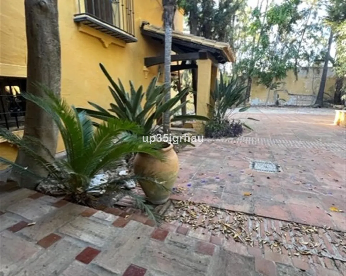 9746b039-5681-4ef0-98c5-a6f3b8425a25