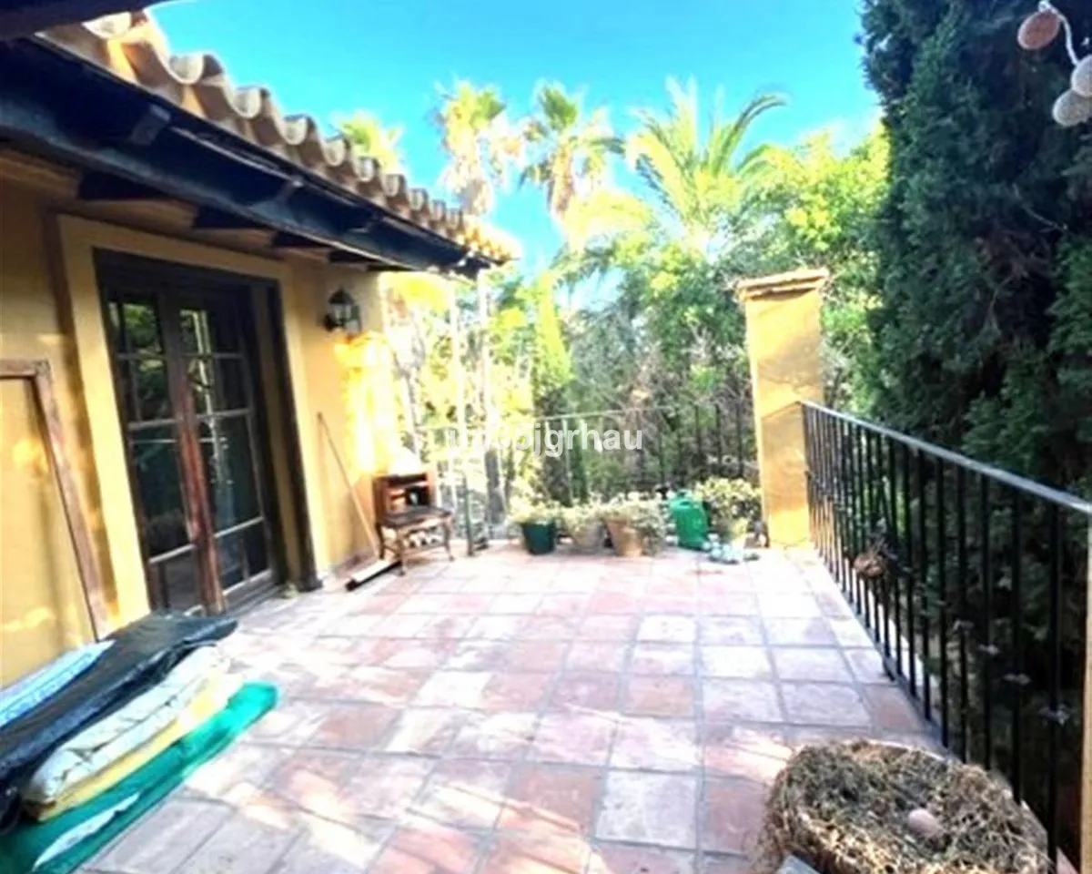 aac6cd32-f183-4e34-9004-6dad511a0948