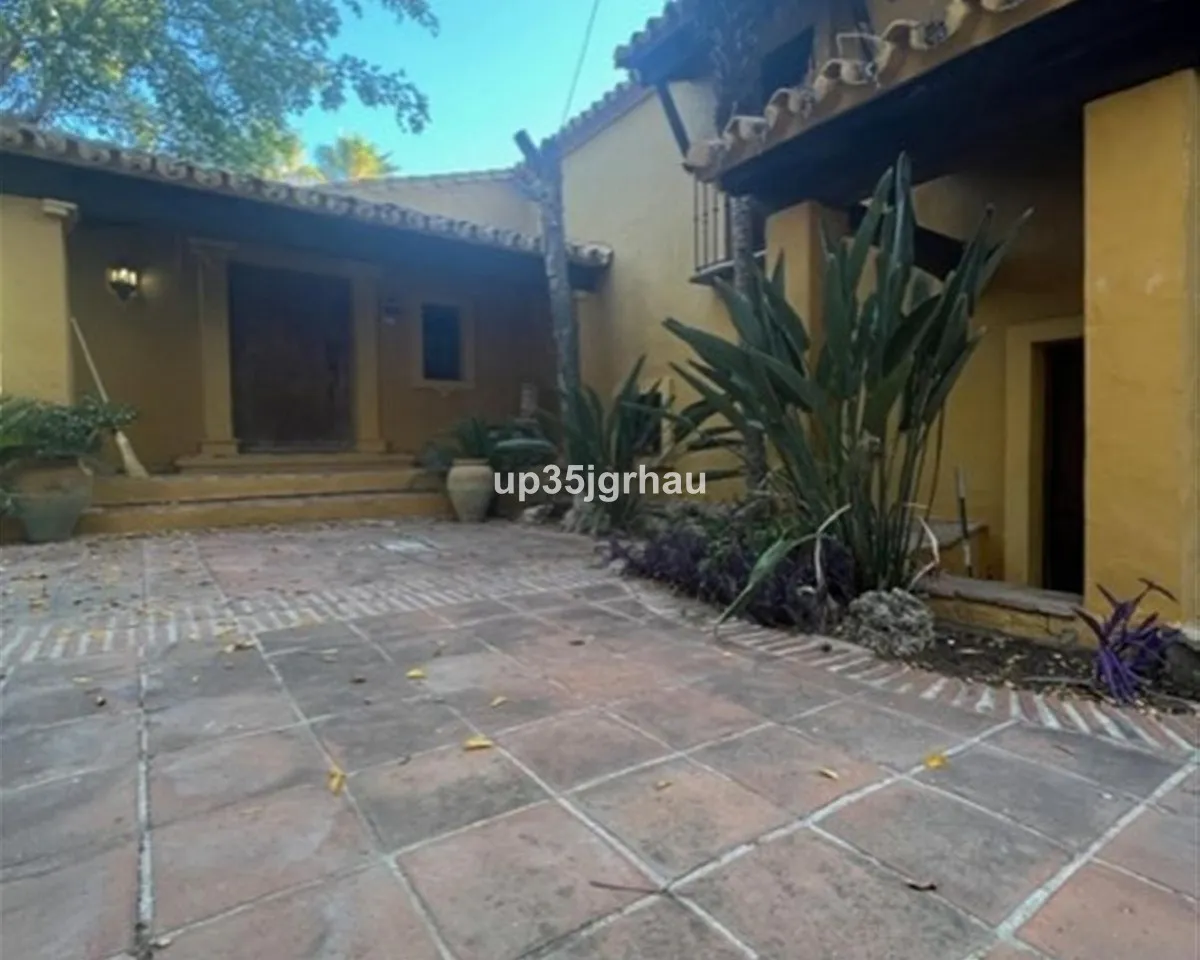 ae9e6415-7e66-4a75-9847-a9b5886ea014