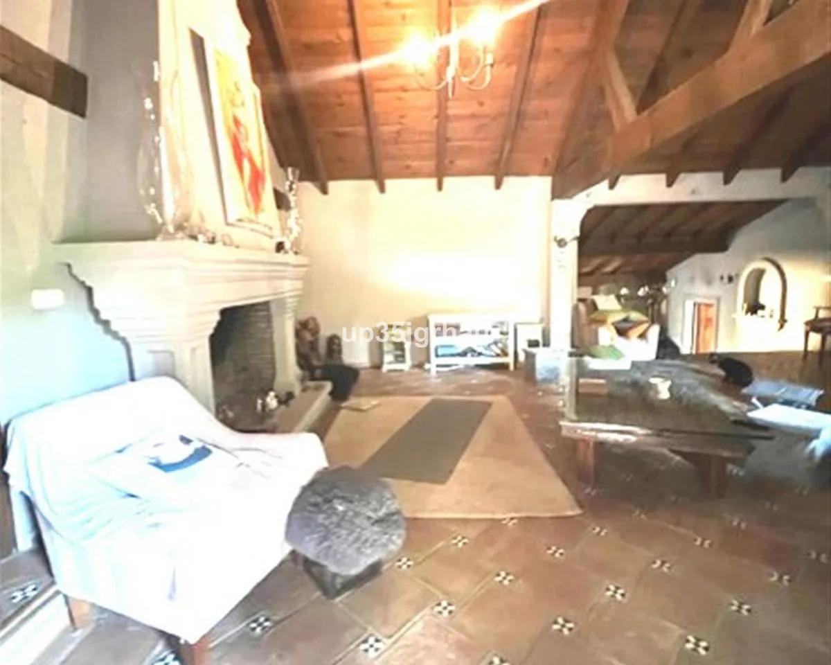 bc6b1f7f-b48b-49db-bcb8-95057de7ee45