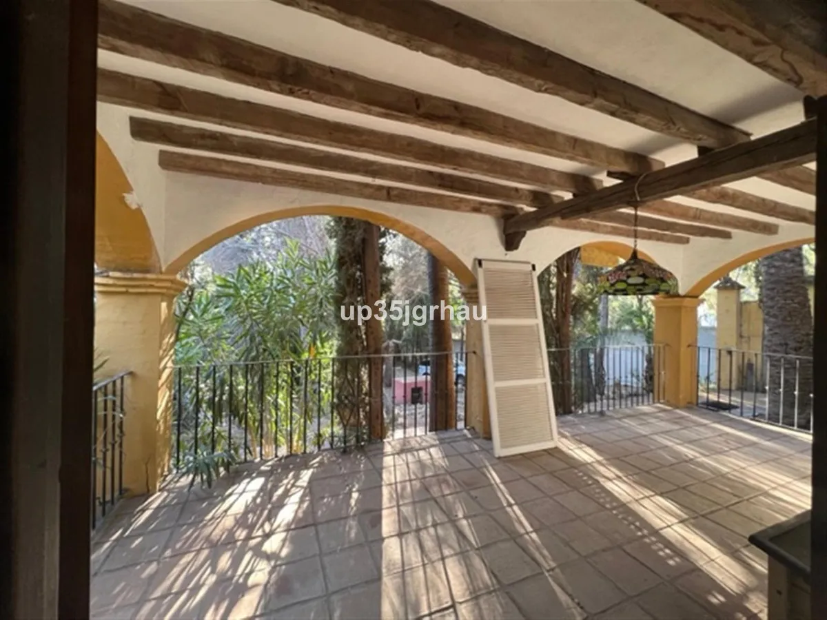 f2a077a1-de9c-4b4d-88f8-f7d292c1634c