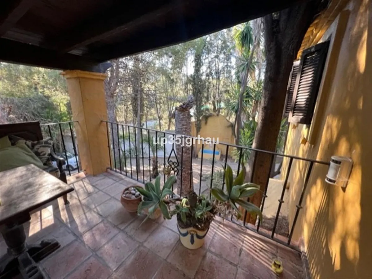 f589e38d-a1e1-4550-add1-751fd7f1ddf0