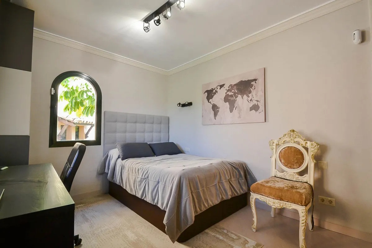 4bf8024b-a505-4a3e-bab6-78156b043911