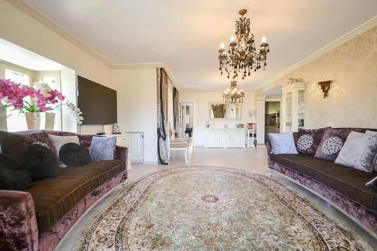 93e63817-8240-47fe-a8be-688c8d278fc9