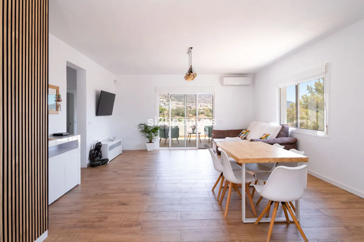 8fe8fad5-9429-4fd8-b667-eba940d8fa20