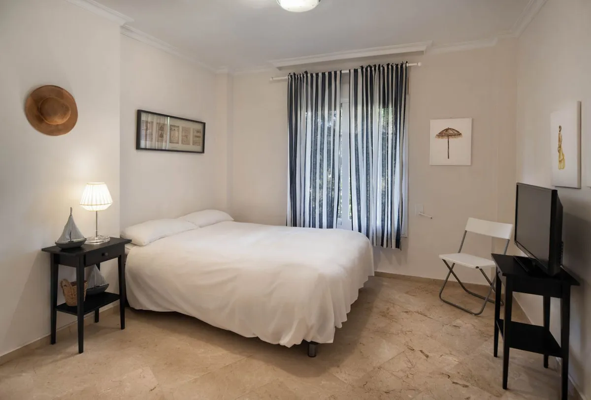 1c70d8b4-3ac5-4d62-84a0-bbea1c12c5d9