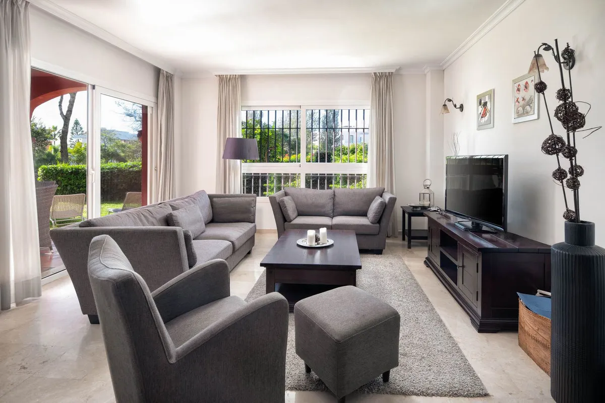 f1181195-c85e-49cb-a884-e12897922009