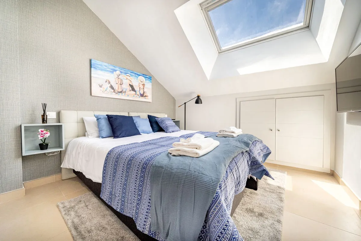 d0738dd4-07ef-4f50-8ea9-711a47e6313c