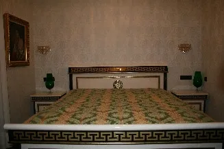 e0b3f94d-df93-40d0-bcd4-e32b7852d20d