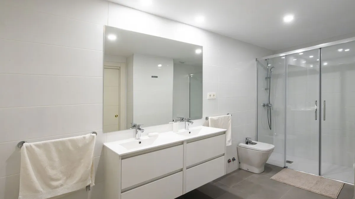 d3f10663-9165-450f-85d9-d5185c9771f2