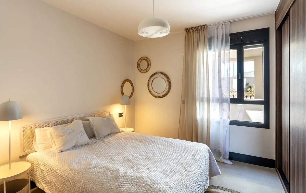 9de7c499-4efc-42af-8bbd-0ba66d443ea6