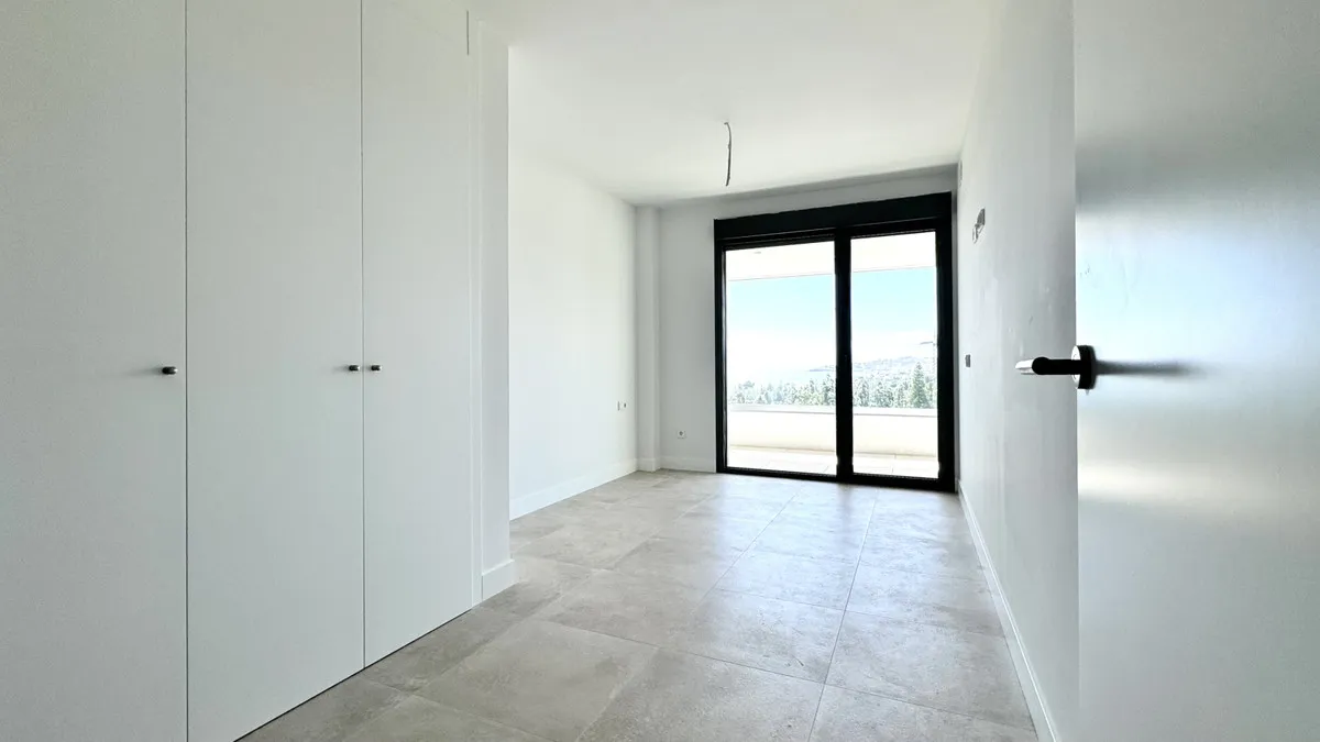 58b950fc-c25d-4fe4-8567-d05ffa7c61cd