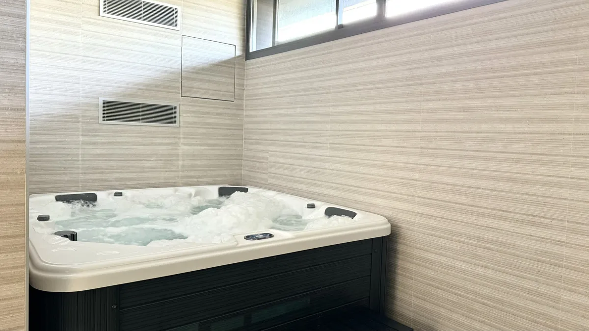 ae55ed41-61d2-4f93-a298-8aa902316750