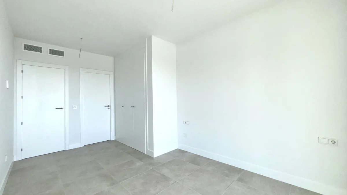 e972a27f-2bfa-4968-8571-0841b6b4b46d