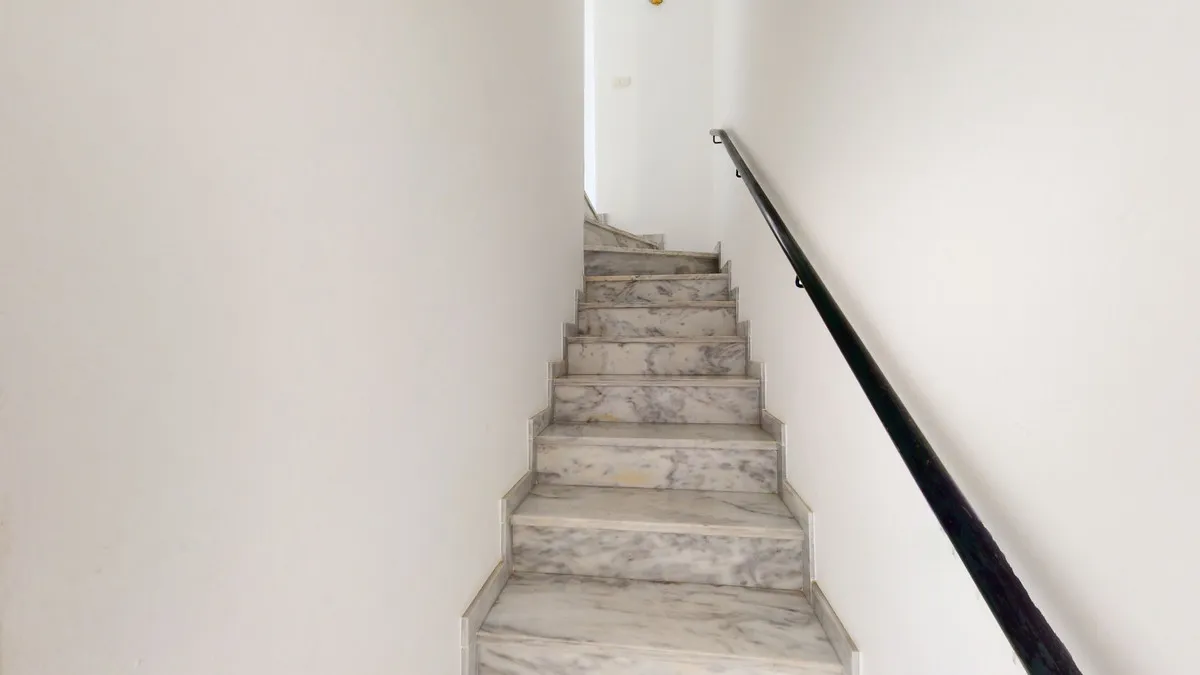 23a1d020-5e09-4915-af4b-cb43b7671277