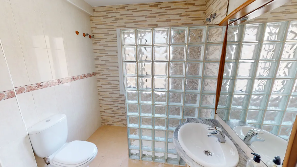 a2305cfa-7a84-4ea5-bd36-c83cfa856485