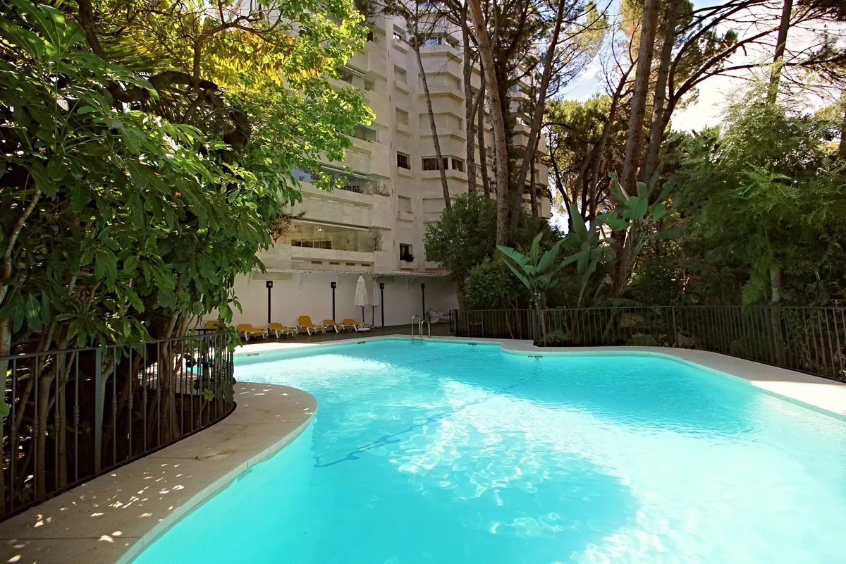 982f456e-fed2-436a-b0c8-8d3623c17cc0