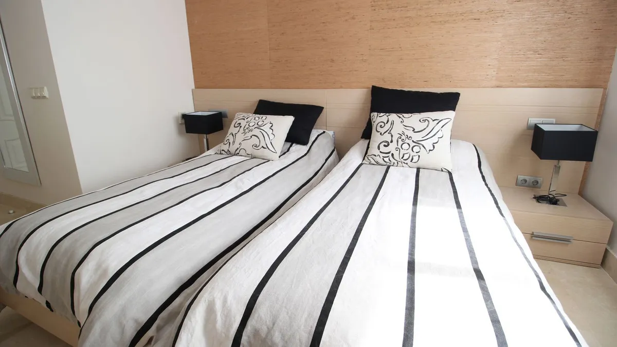 bf8a76f8-4be0-4f70-bde1-e8b8aae7bb70