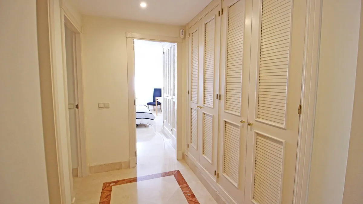 c9ac52e3-d224-40d7-9674-9af27b590c91