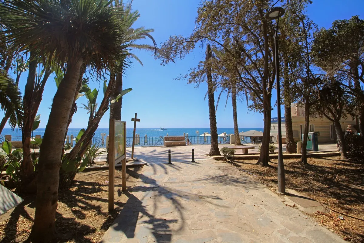 cdbe856f-58b8-4a04-b870-73a9756ae226