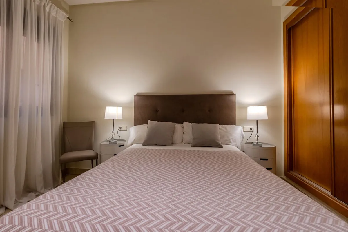 3ce72d5f-ef01-4c90-9d8c-c1302917f4c5