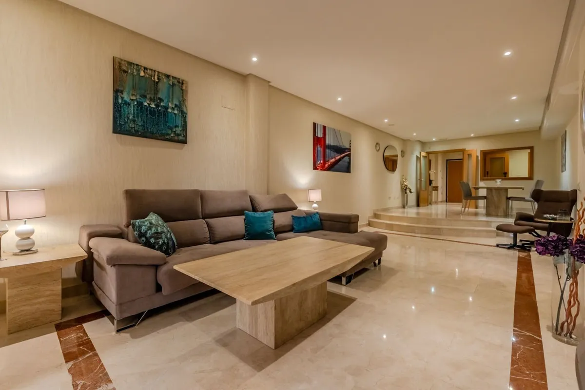 f0768f70-a206-4235-985f-5481f9067ee2