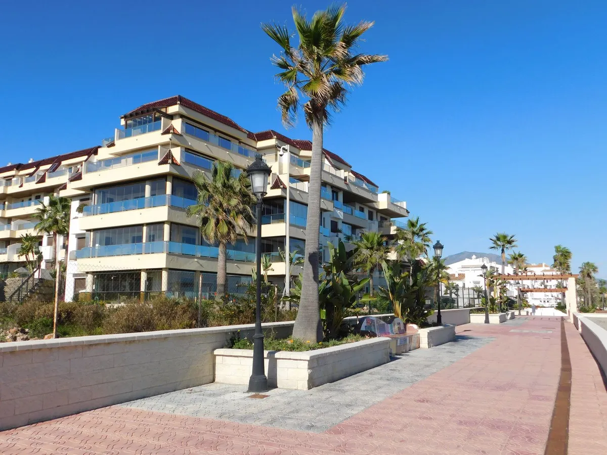 c27e0701-bfe8-42a7-a328-47b917494958