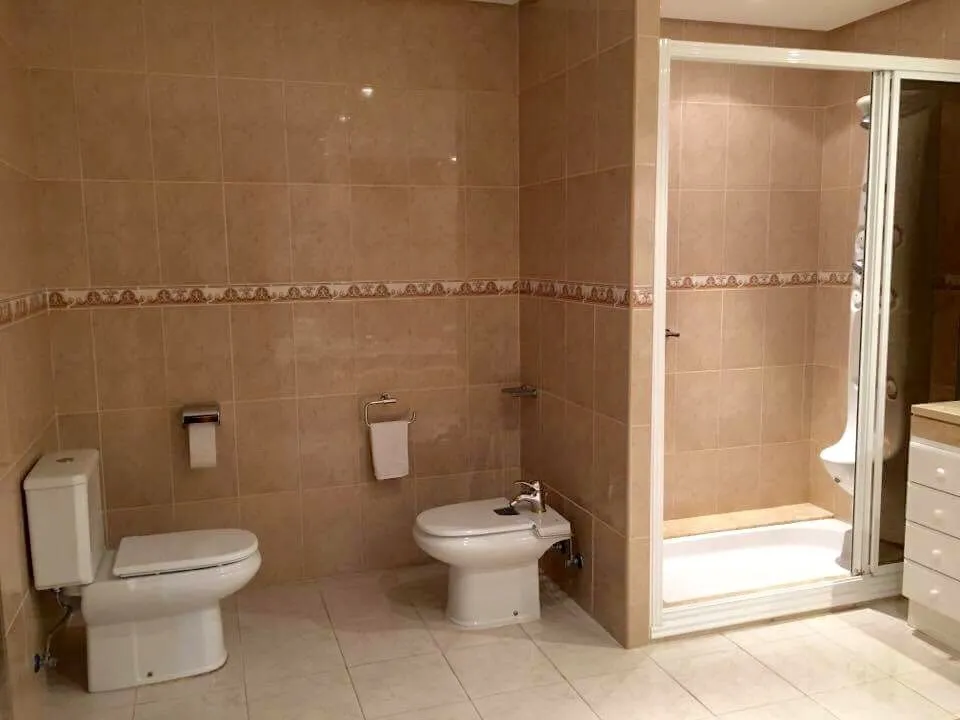 e2b175e9-79b8-47c2-9209-67503fca2a43