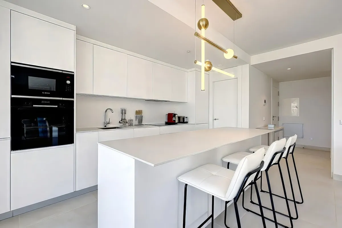 affa4a11-60a2-4df9-b059-6df5b9128a4d