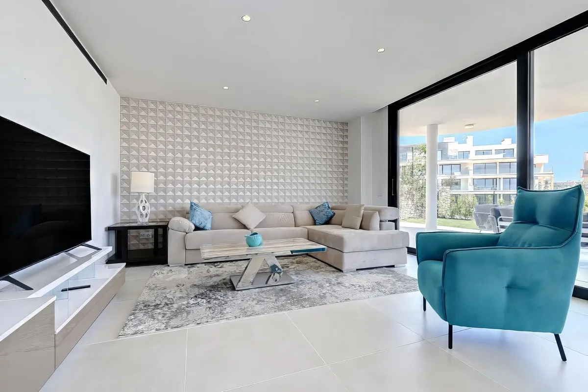 dcab25be-7049-4062-b70c-8b360d3df112