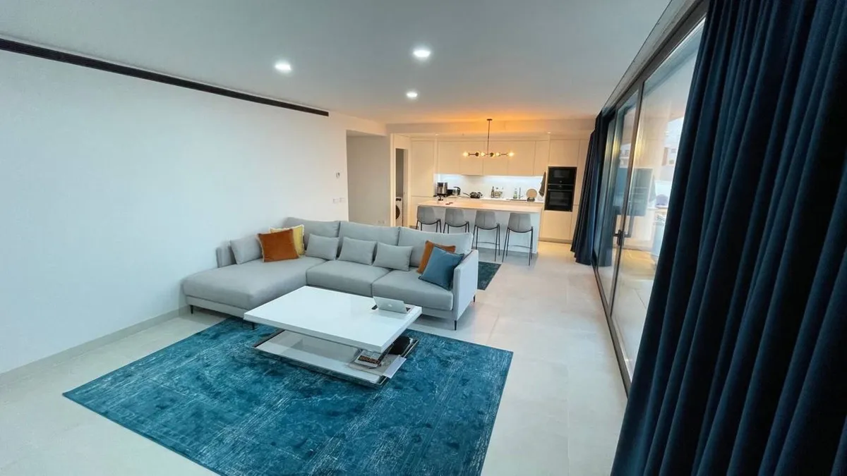 2b85a809-4b0f-4868-8353-2bbde86fcb38