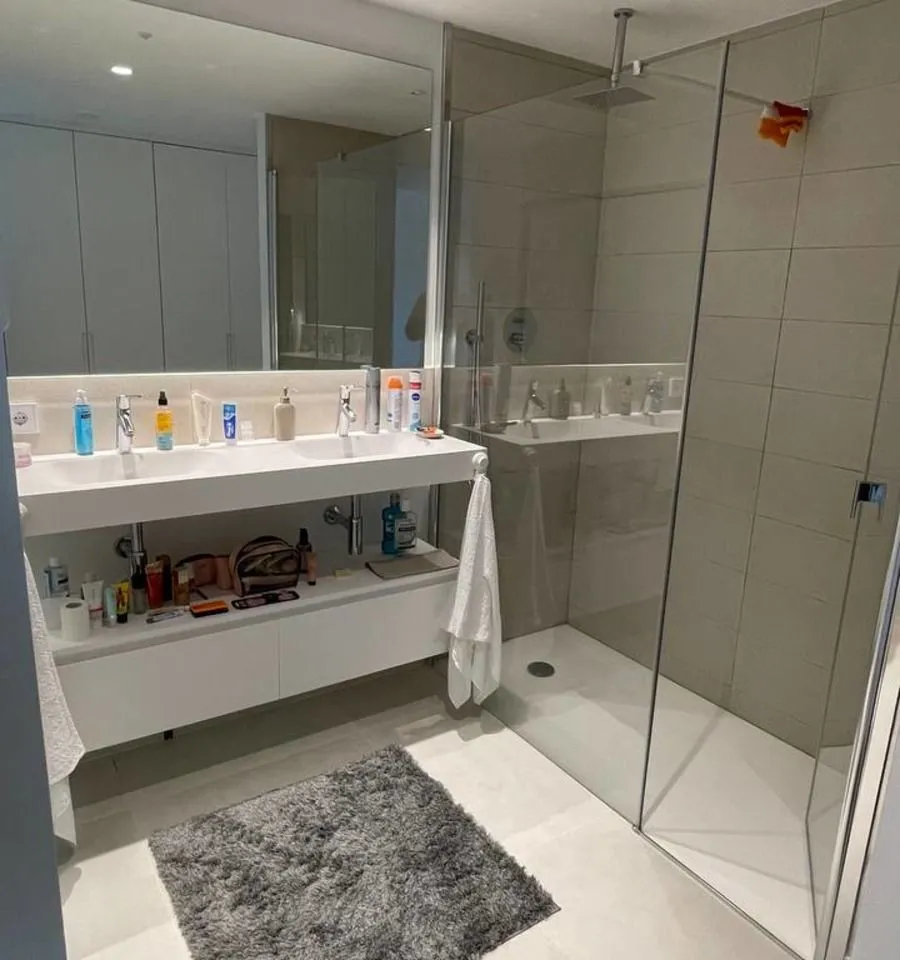 60ea5d99-6e26-4e12-aa9c-750c2a8fdbf9