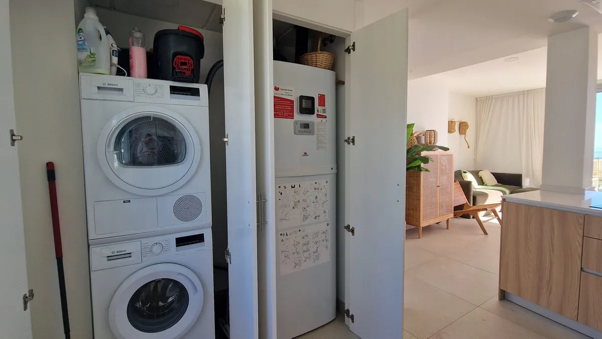 4f6dd424-ecd9-495e-8fee-6a4af05ca874