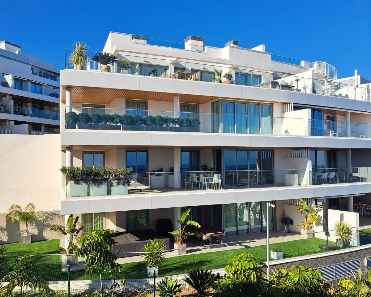 821c3dd9-bee2-4e8c-b366-5ff819035b9d