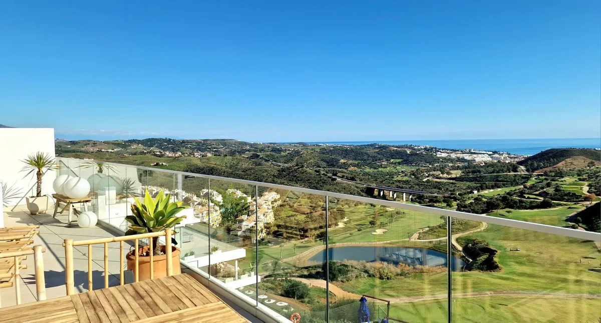 e351fd1d-e99f-4290-a359-b14650543379