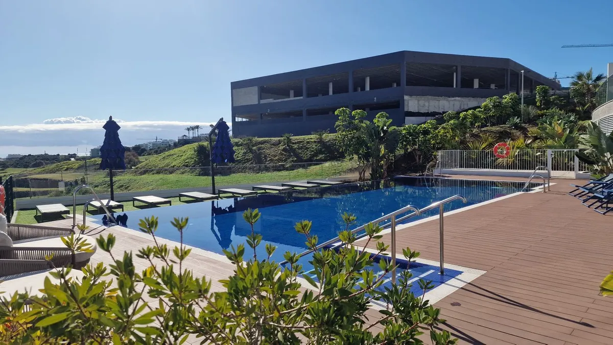 e9009e23-d740-450e-b4f5-81e0f755547a