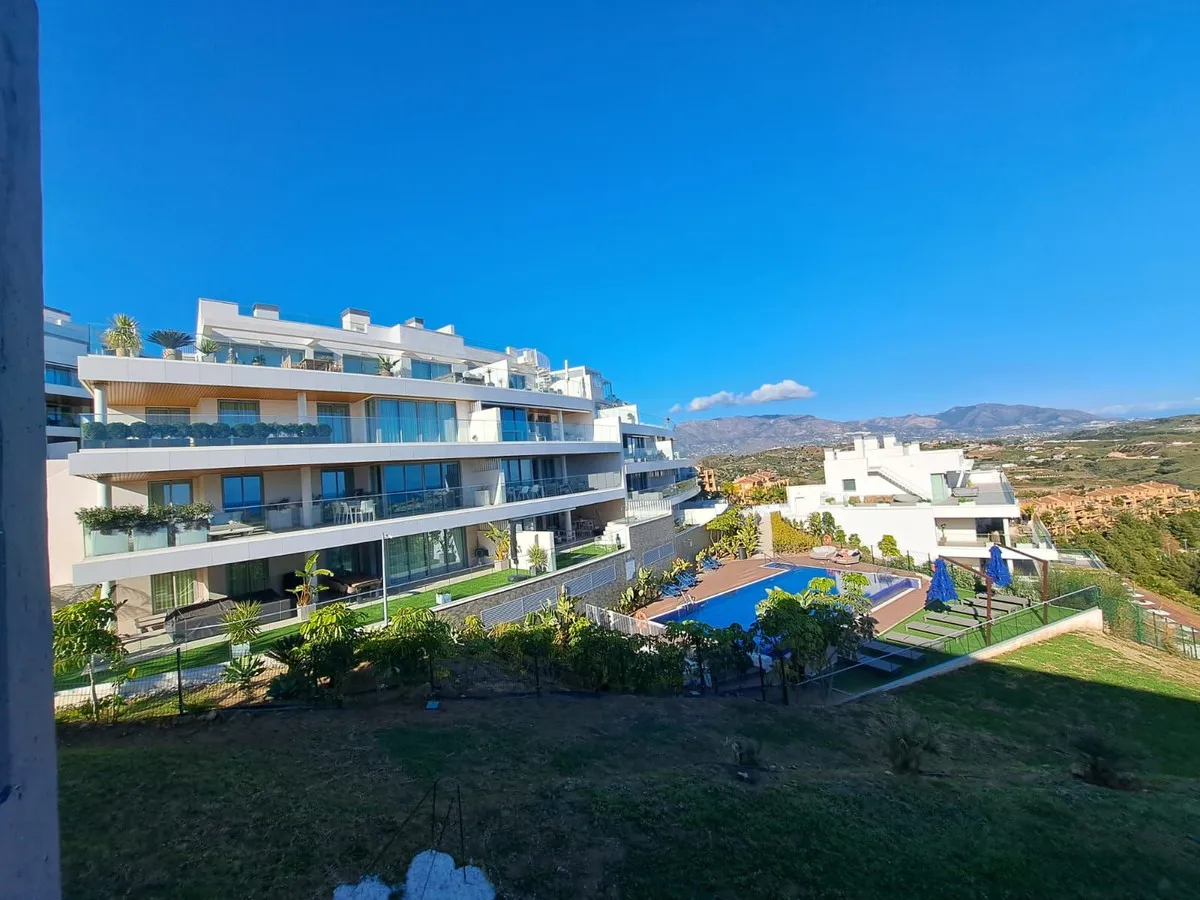 f44ac1ba-331b-4fee-a586-19ca6a831e0c