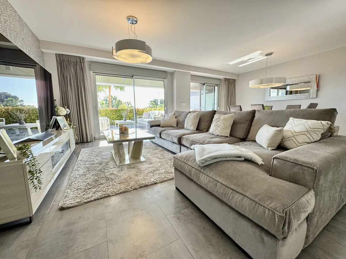 3035731c-13b5-41dc-b4cd-12453c851f76