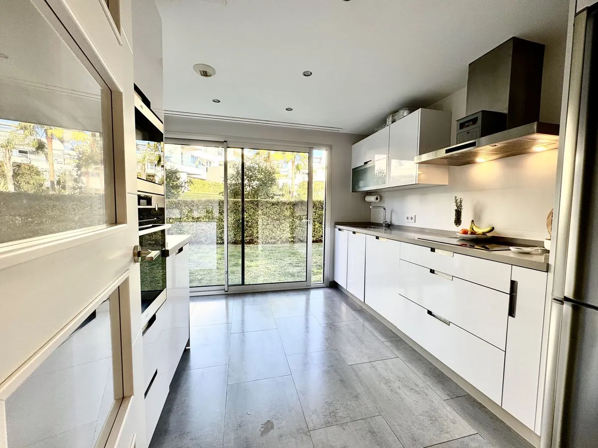 990a7801-835e-42ba-83f2-ec292c4c39d5