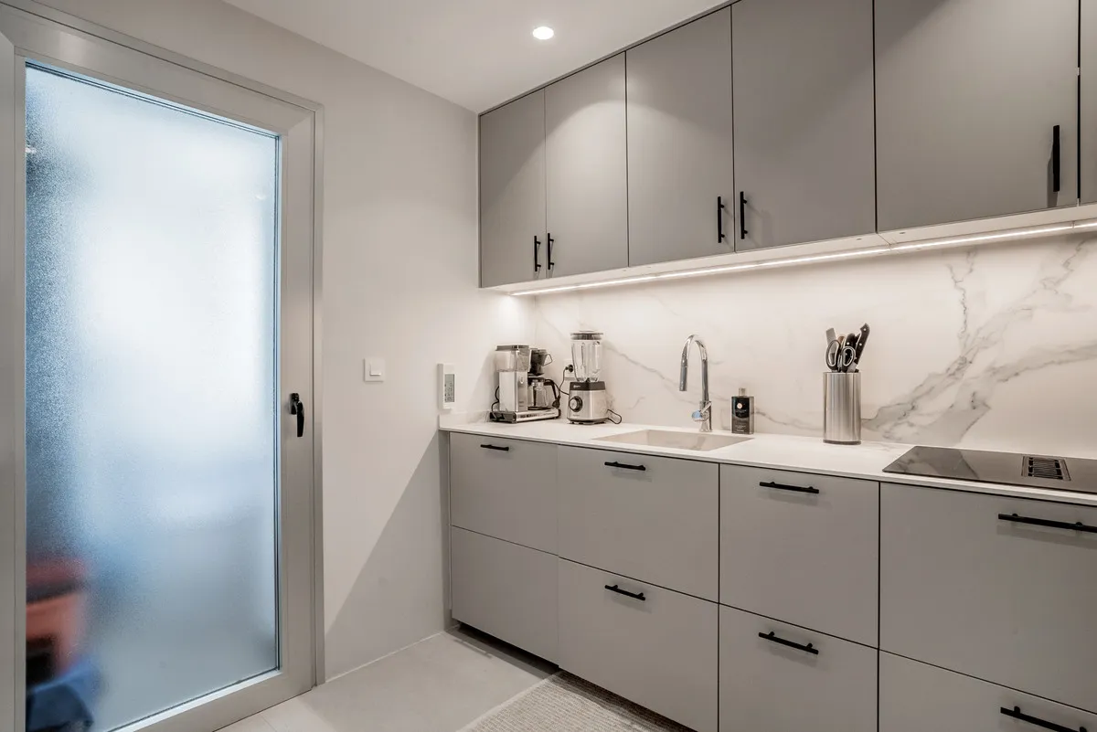 2ba1c036-63f7-41bd-8a0e-1b1e80fe99e3