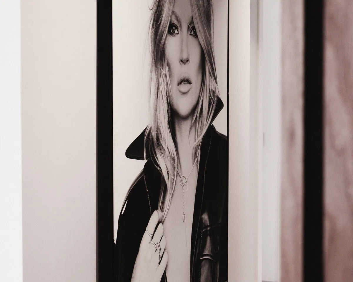 4b1b0c73-9747-4e69-ba56-0f6a873a6112