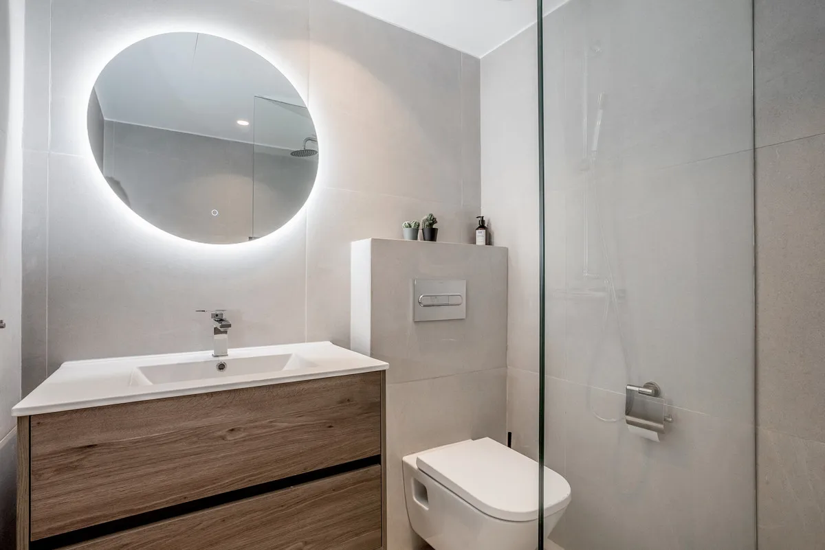 82c3bc8d-c61d-4415-8a4b-50515697fc98