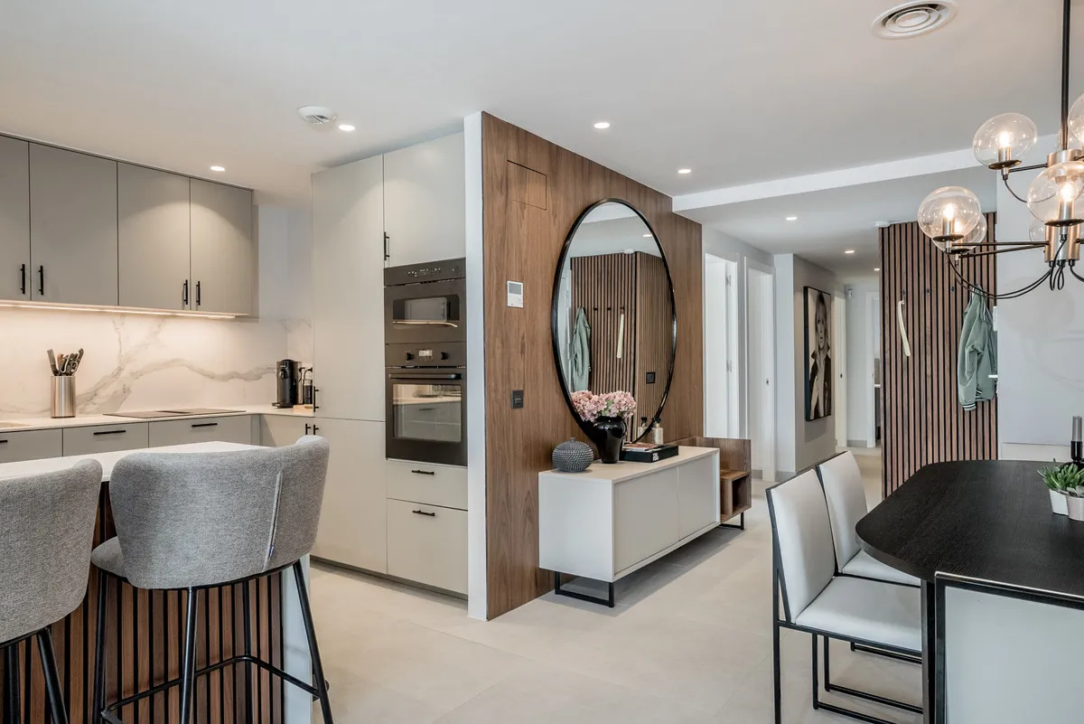 9c3fd54e-d833-406f-a6d4-31f2aff5b40f