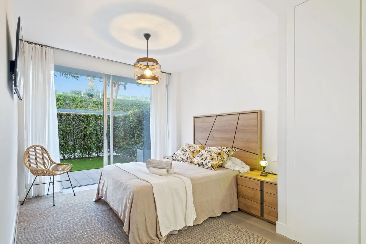 c9227437-516c-4785-a455-d9c34aa890ae