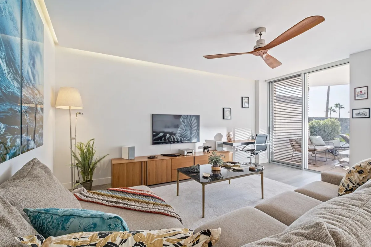 d87903bc-bd2b-48c3-8546-eb98359e72dc