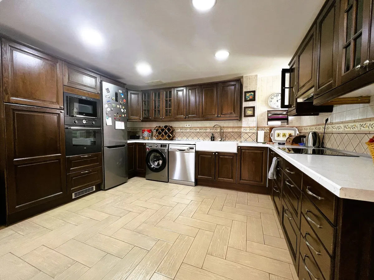 083d00da-d4d5-4979-8491-2d8f53b84714