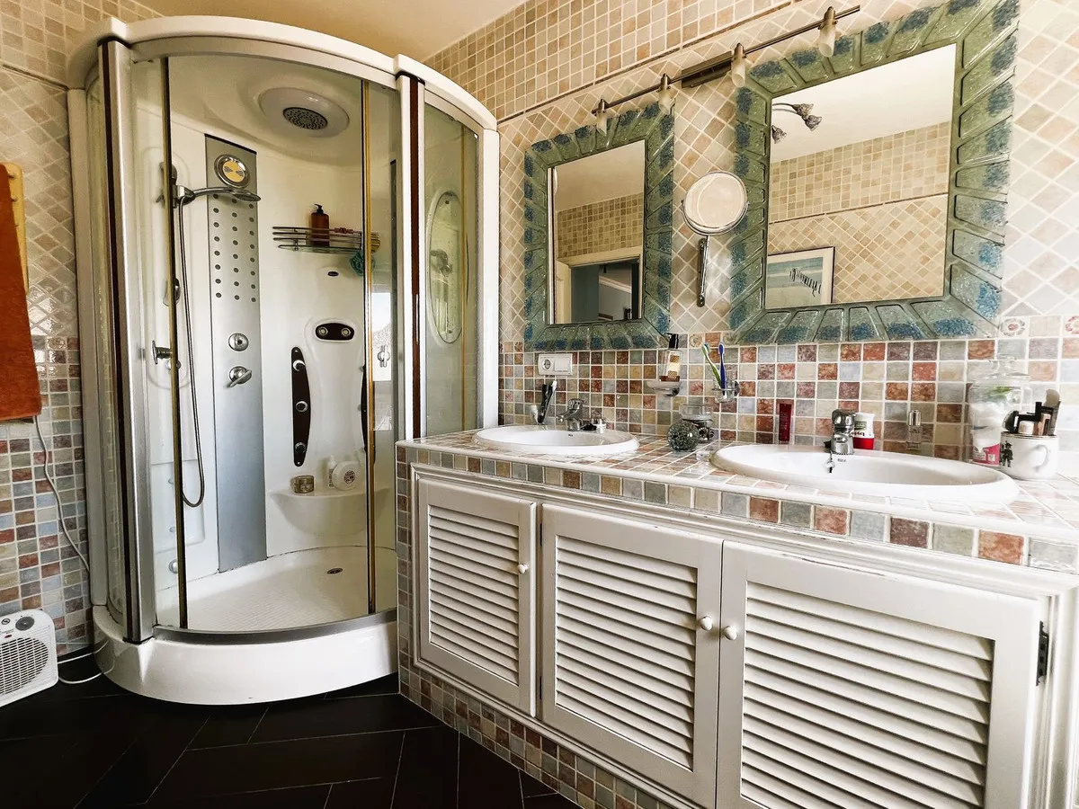 4f61d7ee-d963-44bd-aca5-87875c7c5dd7