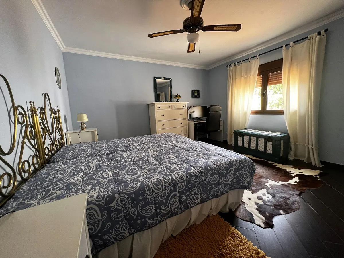 a8f1f4b1-6b9c-4d28-86a4-92d60c2ed255