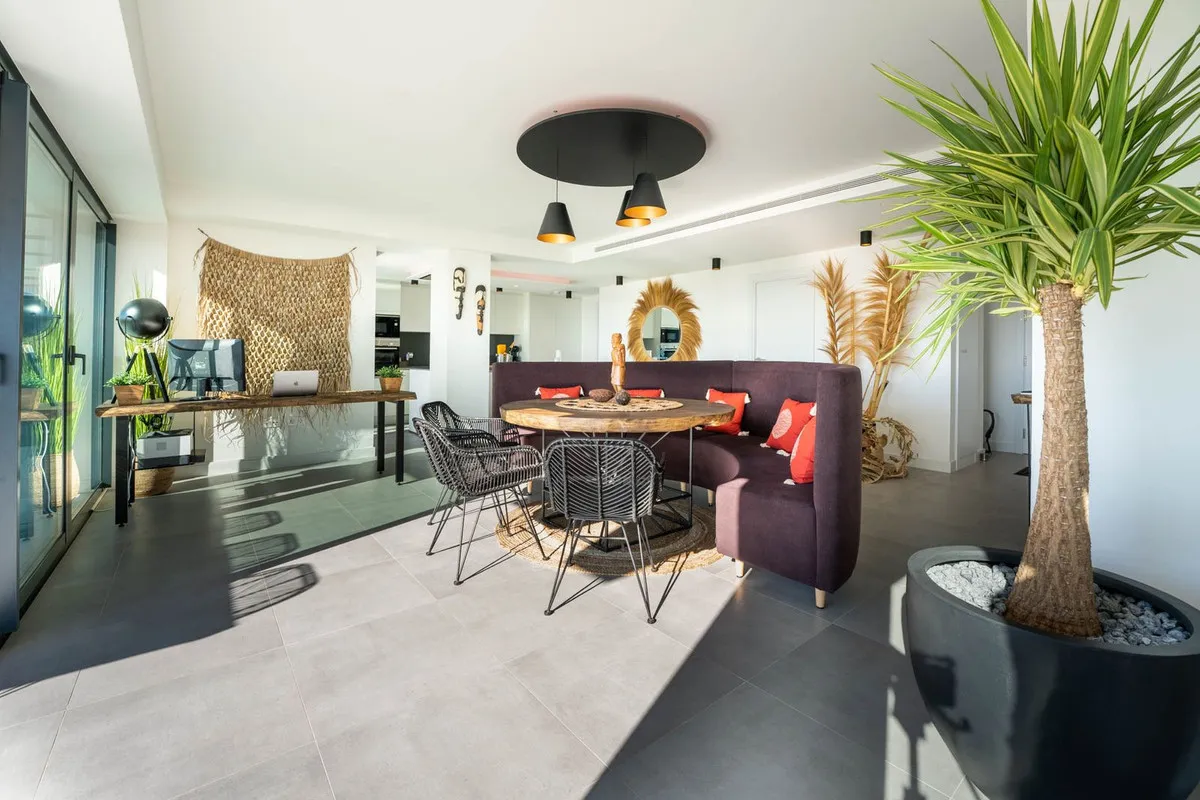 bc31ad50-56b7-4b48-b2a1-78f4e925d8f4