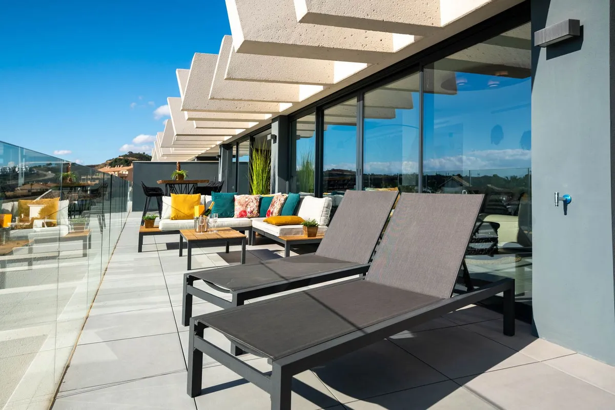 e8909021-2bd6-4b8e-8dc0-02a30c65dabf